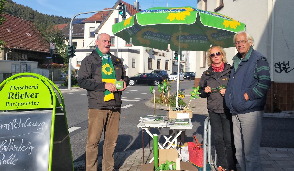 Grüner Wahlstand am 6.10.2018 in Vockenhausen